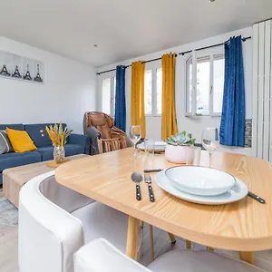 https://lovia-appart-cosy-detente-evasion.fr-paris.fr